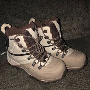 Size 7.5 Merrell Opti-Warm 400 gram Winter Boots